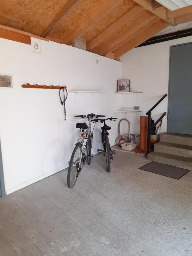 Les Copains D'Abord Vila Beaucroissant Exterior foto